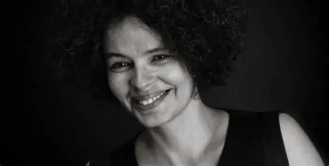 Mulher ao mar e corsárias