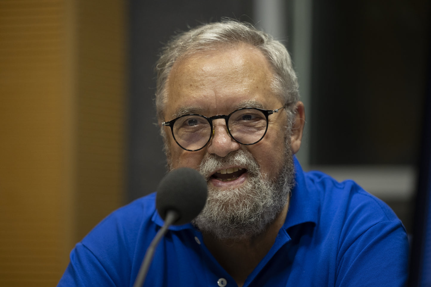 Fósforos riscados no vento