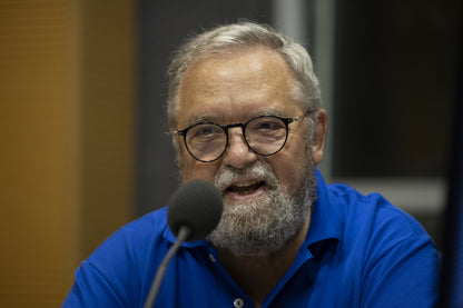 Fósforos riscados no vento