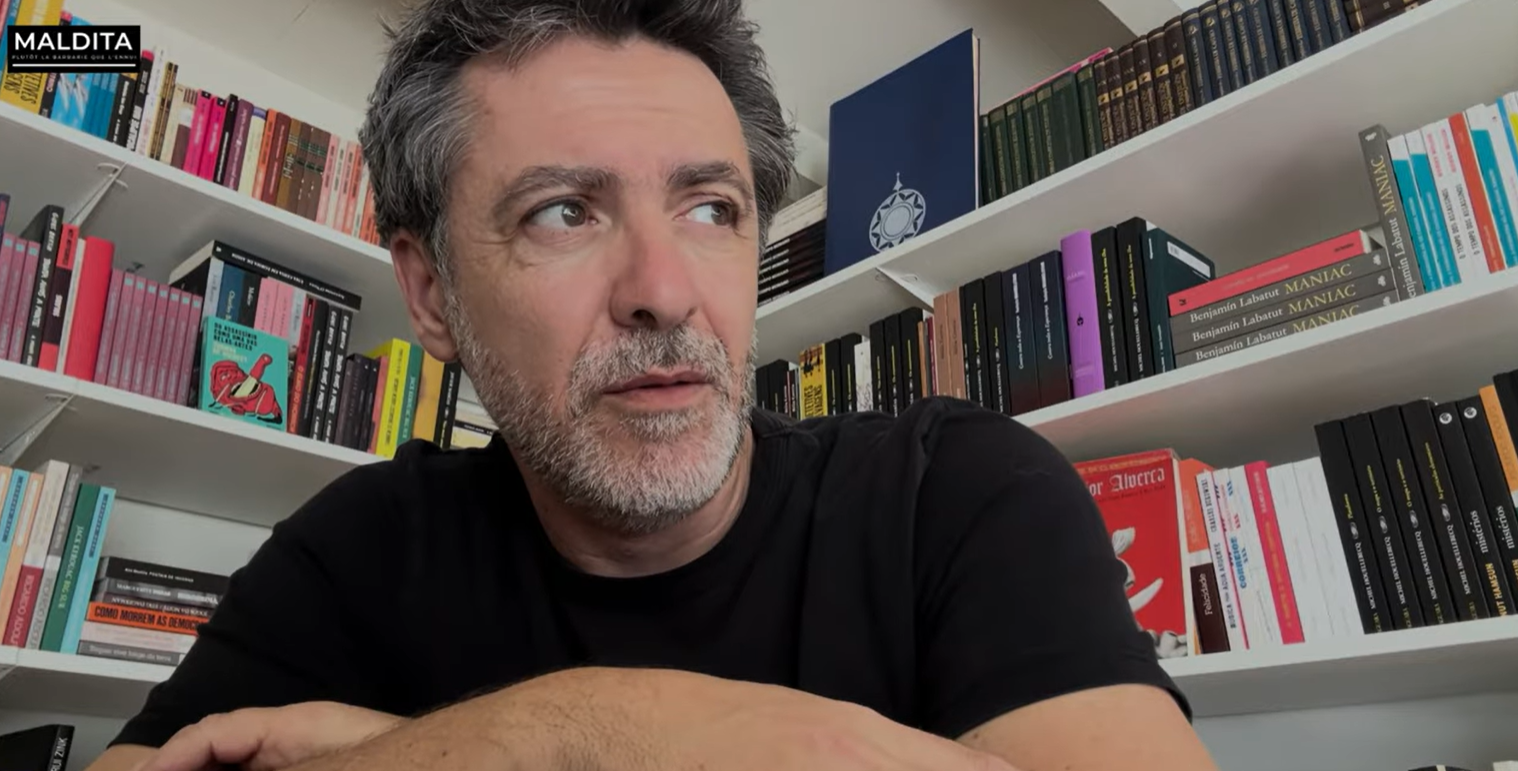 Carregar vídeo: 